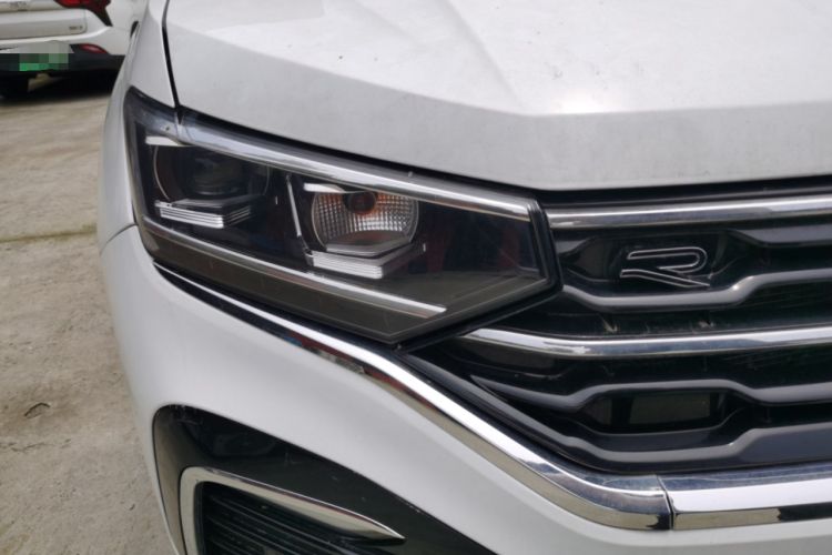 Used Volkswagen Tayron X 2020 330TSI Two-Wheel Drive Luxury Smart Connectivity Version Right Front Headlight