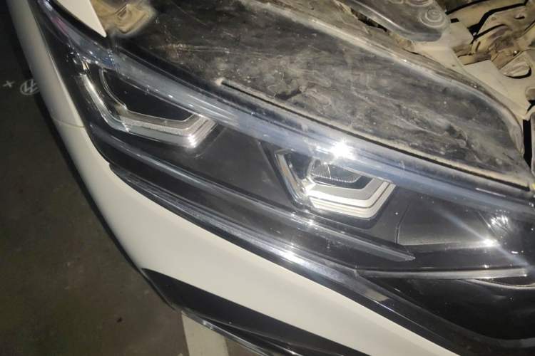 Used Volkswagen Tayron X 2020 330TSI Two-Wheel Drive Flagship Smart Connectivity Version Right Front Headlight