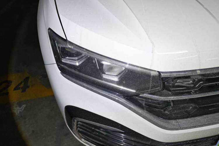 Used Volkswagen Tayron X 2020 330TSI Two-Wheel Drive Luxury Smart Connectivity Version Right Front Headlight