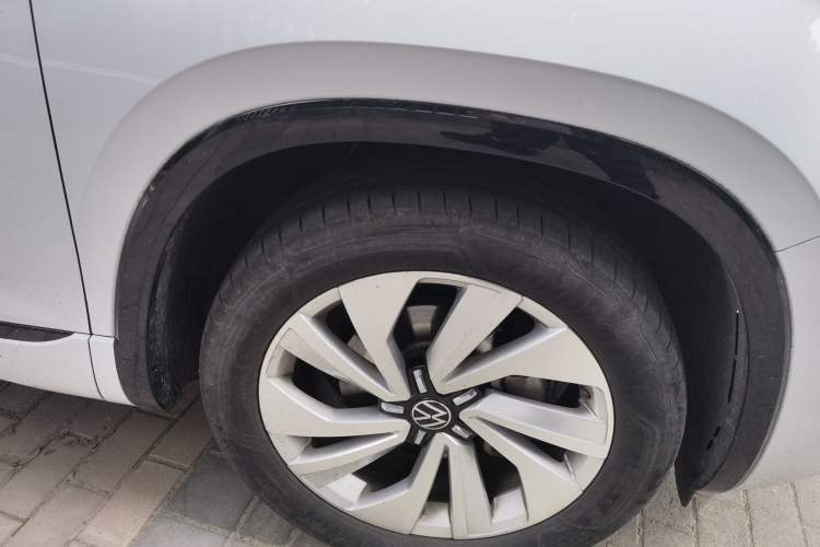 Used Volkswagen Tayron X 2020 330TSI Two-Wheel Drive Luxury Smart Connectivity Version Right Front Wheel Hub