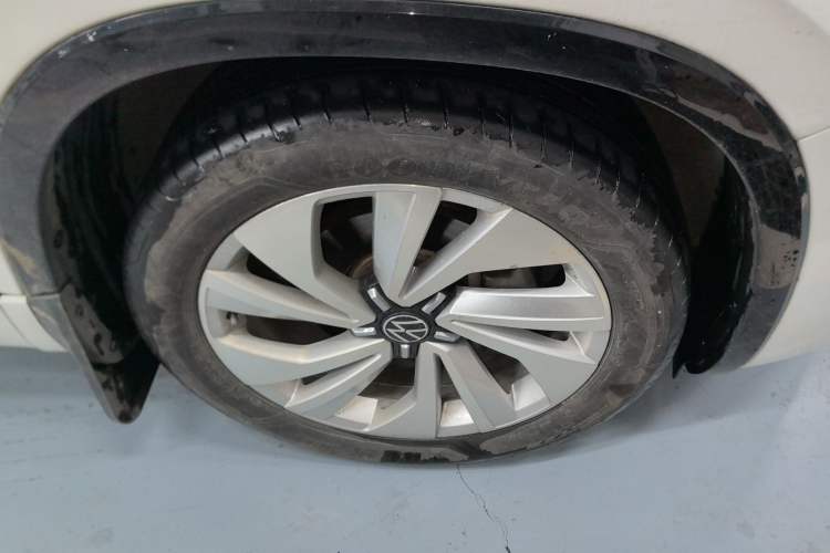 Used Volkswagen Tayron X 2020 330TSI Two-Wheel Drive Luxury Smart Connectivity Version Right Front Wheel Hub