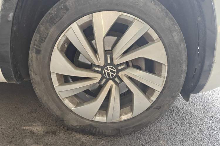 Used Volkswagen Tayron X 2020 330TSI Two-Wheel Drive Luxury Smart Connectivity Version Right Front Wheel Hub
