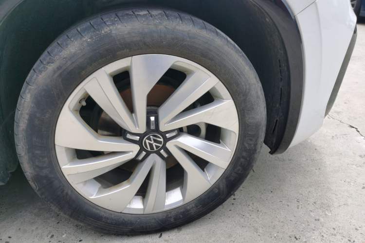 Used Volkswagen Tayron X 2020 330TSI Two-Wheel Drive Luxury Smart Connectivity Version Right Front Wheel Hub