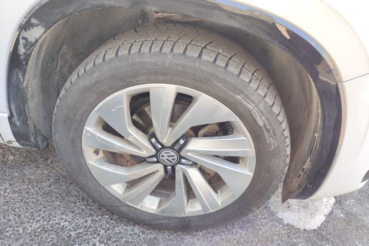 Used Volkswagen Tayron X 2020 330TSI Two-Wheel Drive Luxury Smart Connectivity Version Right Front Wheel Hub