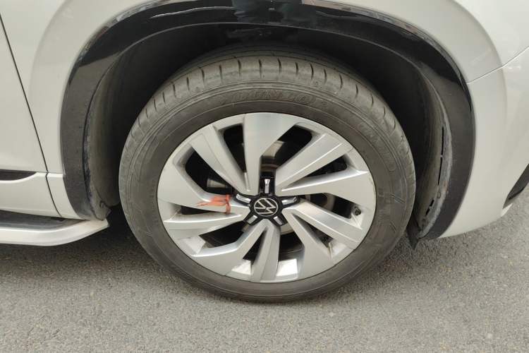 Used Volkswagen Tayron X 2020 330TSI Two-Wheel Drive Luxury Smart Connectivity Version Right Front Wheel Hub