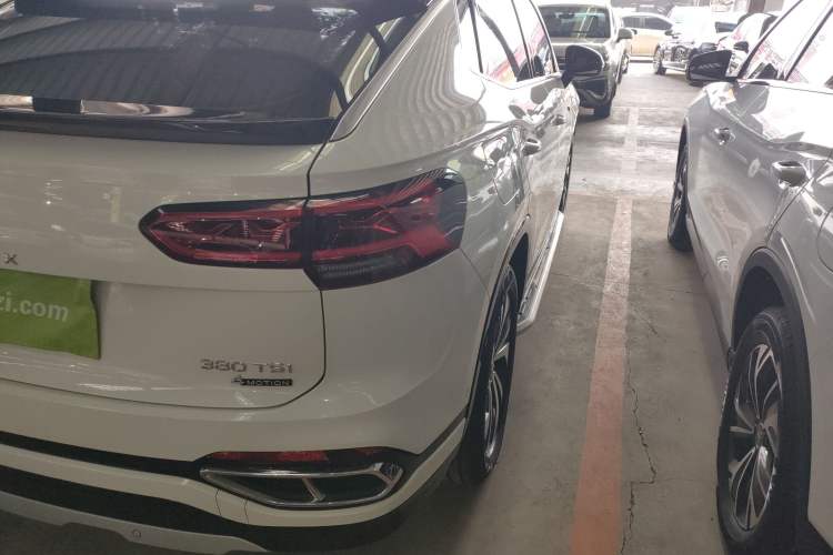 Used Volkswagen Tayron X 2020 380TSI Four-Wheel Drive Flagship Smart Connectivity Version Right Rear Taillight