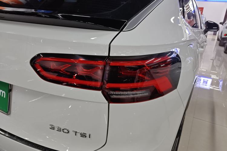 Used Volkswagen Tayron X 2020 330TSI Two-Wheel Drive Luxury Smart Connectivity Version Right Rear Taillight