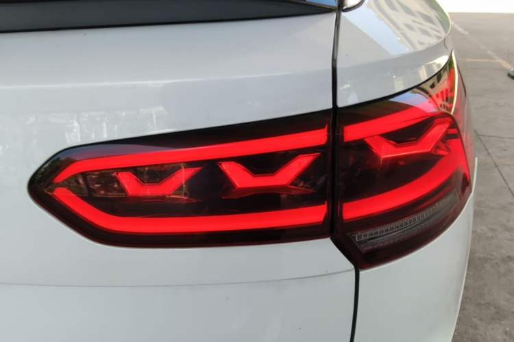Used Volkswagen Tayron X 2020 330TSI Two-Wheel Drive Luxury Smart Connectivity Version Right Rear Taillight