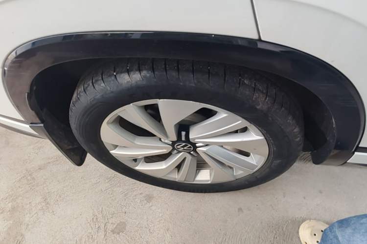 Used Volkswagen Tayron X 2020 330TSI Two-Wheel Drive Luxury Smart Connectivity Version Right Rear Wheel Hub