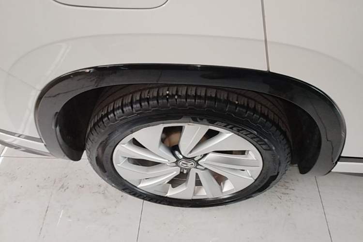 Used Volkswagen Tayron X 2020 330TSI Two-Wheel Drive Luxury Smart Connectivity Version Right Rear Wheel Hub
