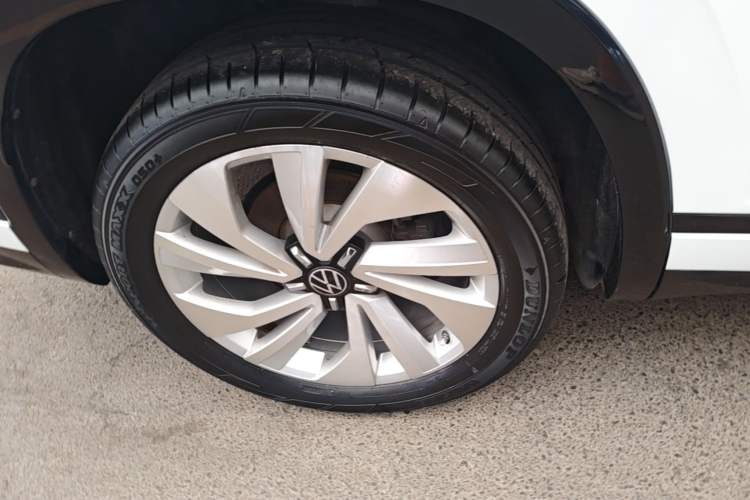Used Volkswagen Tayron X 2020 330TSI Two-Wheel Drive Luxury Smart Connectivity Version Right Rear Wheel Hub
