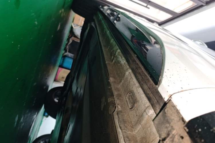 Used Volkswagen Tayron X 2020 330TSI Two-Wheel Drive Luxury Smart Connectivity Version Right Side Sill
