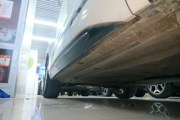 Used Volkswagen Tayron X 2020 330TSI Two-Wheel Drive Luxury Smart Connectivity Version Right Side Sill