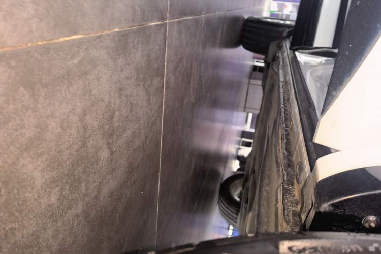 Used Volkswagen Tayron X 2020 330TSI Two-Wheel Drive Luxury Smart Connectivity Version Right Side Sill