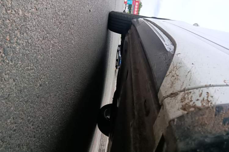Used Volkswagen Tayron X 2020 330TSI Two-Wheel Drive Luxury Smart Connectivity Version Right Side Sill