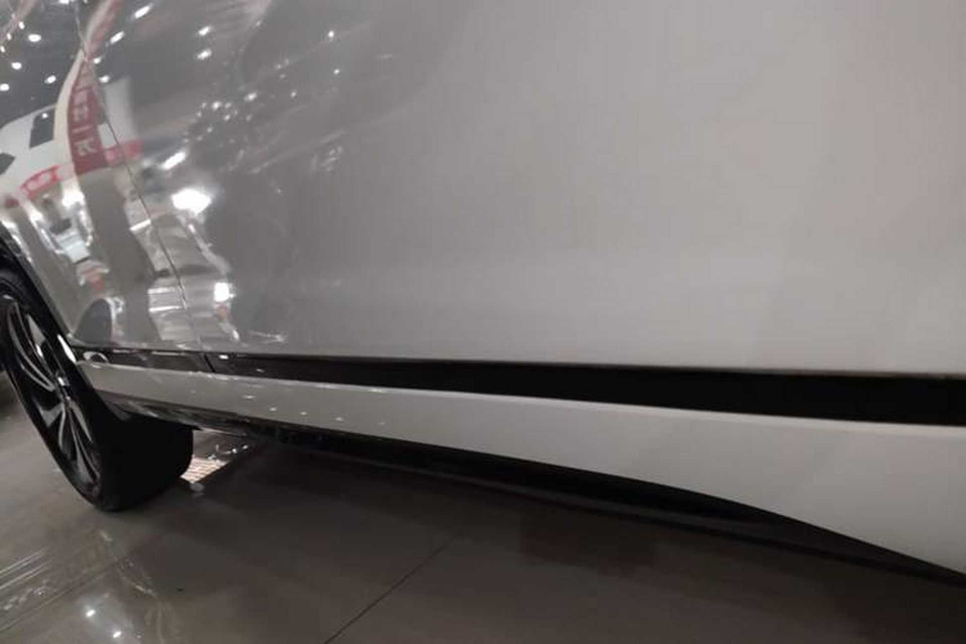 Used Volkswagen Tayron X 2020 380TSI Four-Wheel Drive Flagship Smart Connectivity Version Right Side Sill