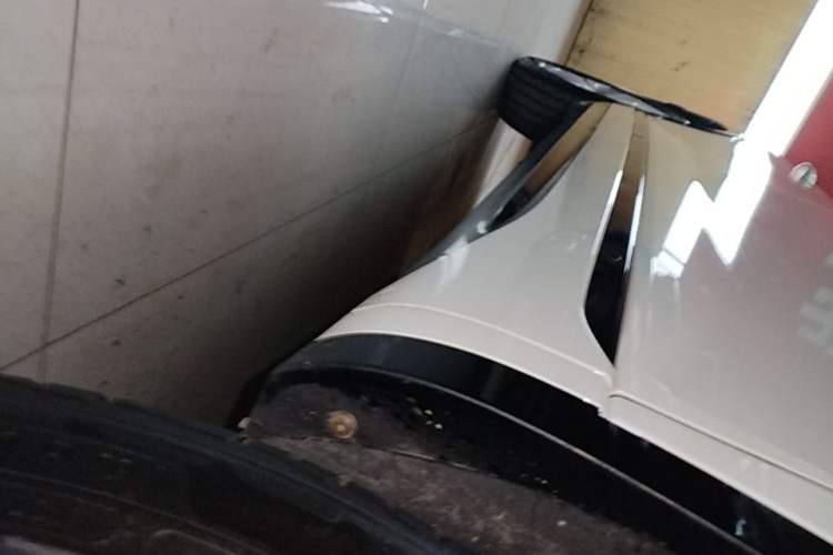 Used Volkswagen Tayron X 2020 330TSI Two-Wheel Drive Luxury Smart Connectivity Version Right Side Sill