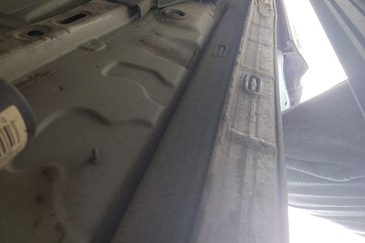 Used Volkswagen Tayron X 2020 330TSI Two-Wheel Drive Luxury Smart Connectivity Version Right Side Sill