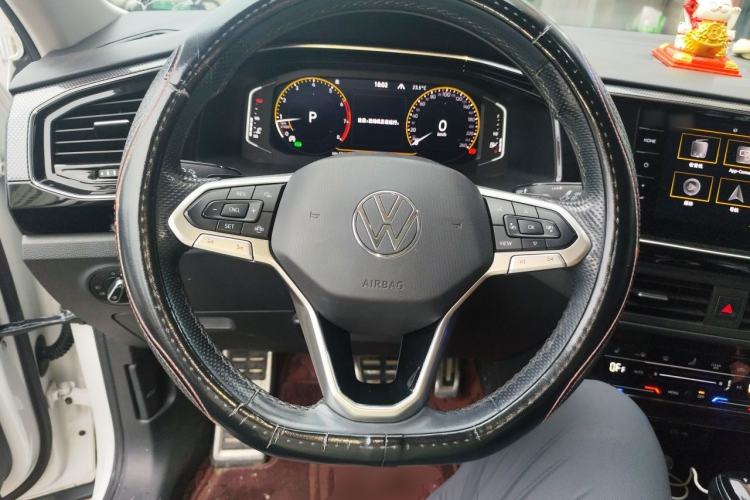 Used Volkswagen Tayron X 2020 330TSI Two-Wheel Drive Luxury Smart Connectivity Version Steering Wheel