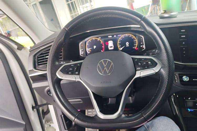 Used Volkswagen Tayron X 2020 330TSI Two-Wheel Drive Luxury Smart Connectivity Version Steering Wheel