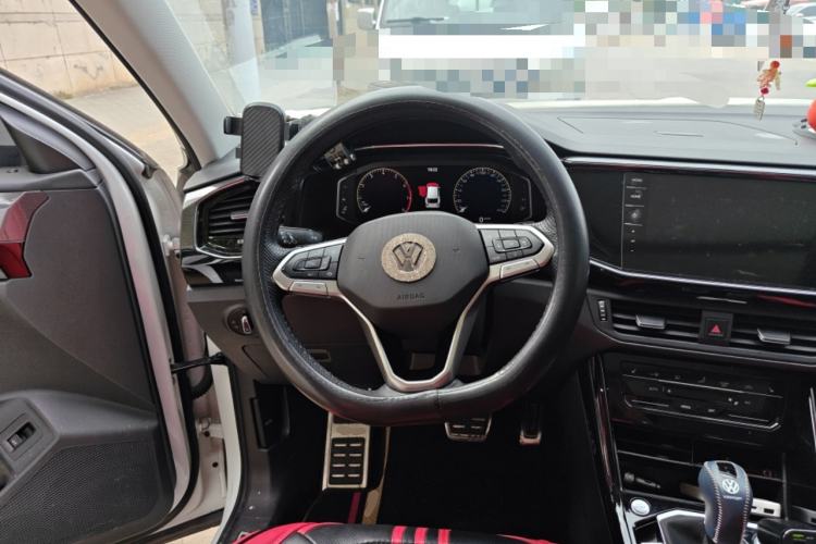 Used Volkswagen Tayron X 2020 330TSI Two-Wheel Drive Luxury Smart Connectivity Version Steering Wheel