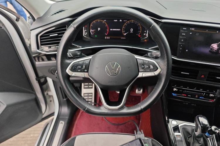 Used Volkswagen Tayron X 2020 330TSI Two-Wheel Drive Luxury Smart Connectivity Version Steering Wheel