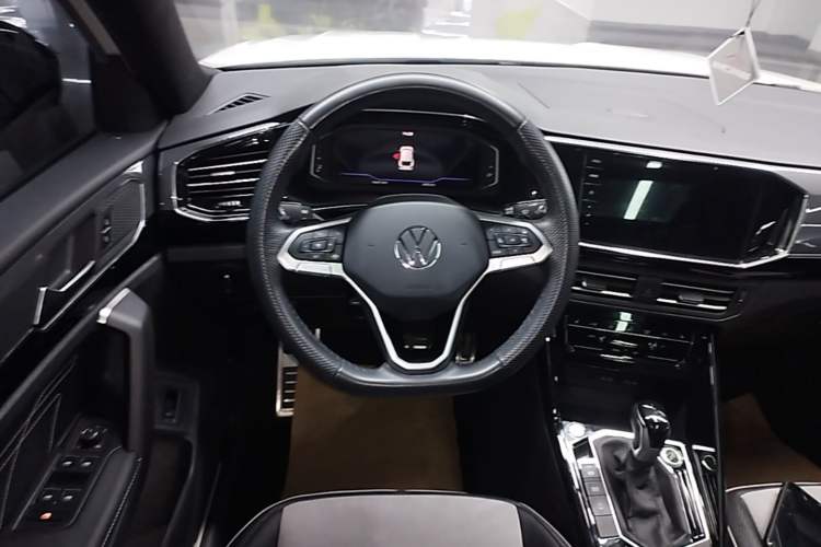 Used Volkswagen Tayron X 2020 380TSI Four-Wheel Drive Flagship Smart Connectivity Version Steering Wheel