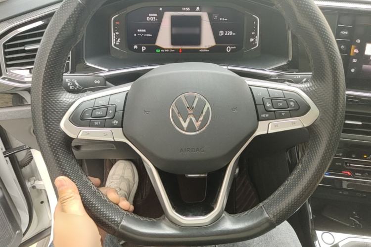Used Volkswagen Tayron X 2020 330TSI Two-Wheel Drive Luxury Smart Connectivity Version Steering Wheel