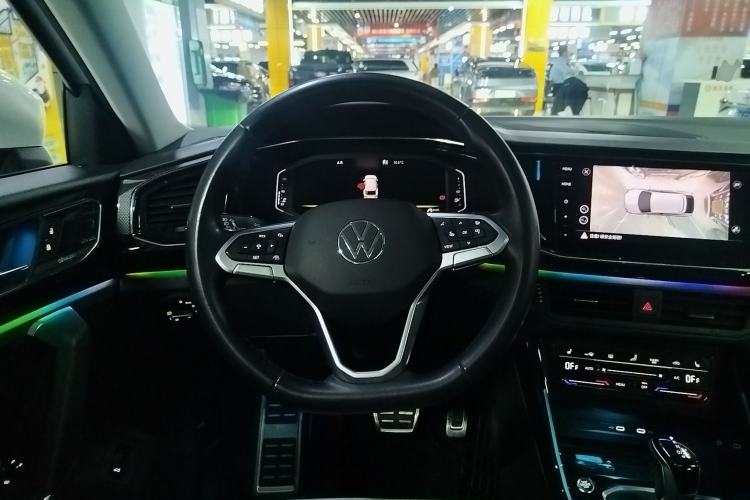 Used Volkswagen Tayron X 2020 330TSI Two-Wheel Drive Luxury Smart Connectivity Version Steering Wheel