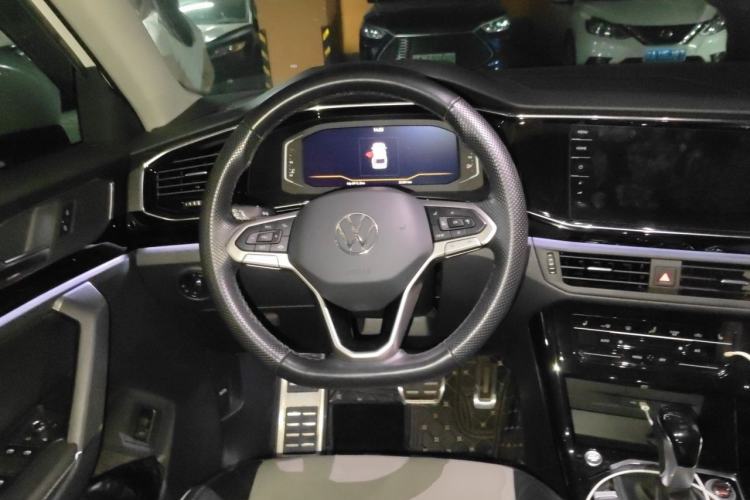 Used Volkswagen Tayron X 2020 330TSI Two-Wheel Drive Luxury Smart Connectivity Version Steering Wheel