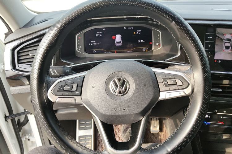 Used Volkswagen Tayron X 2020 330TSI Two-Wheel Drive Luxury Smart Connectivity Version Steering Wheel