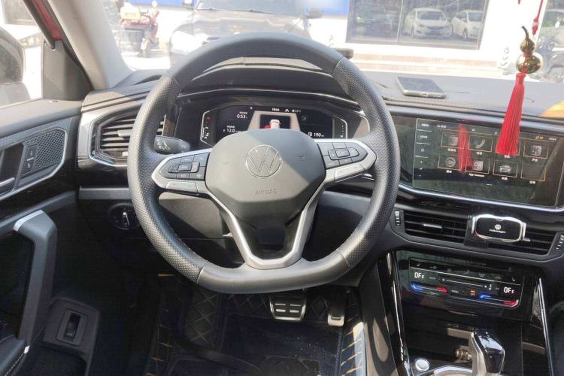 Used Volkswagen Tayron X 2020 330TSI Two-Wheel Drive Luxury Smart Connectivity Version Steering Wheel