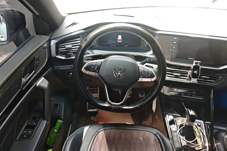 Used Volkswagen Tayron X 2020 330TSI Two-Wheel Drive Flagship Smart Connectivity Version Steering Wheel