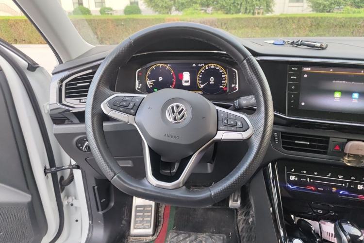 Used Volkswagen Tayron X 2020 330TSI Two-Wheel Drive Luxury Smart Connectivity Version Steering Wheel