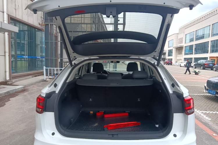 Used Volkswagen Tayron X 2020 330TSI Two-Wheel Drive Luxury Smart Connectivity Version Trunk