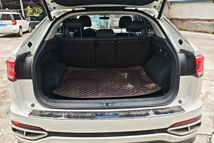 Used Volkswagen Tayron X 2020 330TSI Two-Wheel Drive Luxury Smart Connectivity Version Trunk