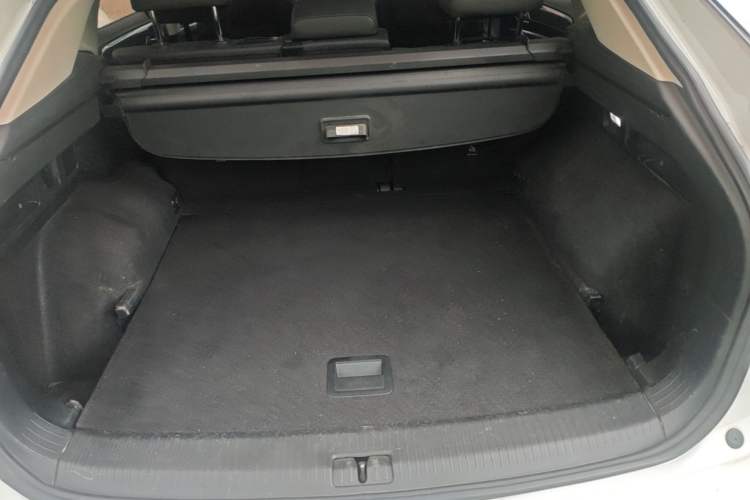 Used Volkswagen Tayron X 2020 330TSI Two-Wheel Drive Luxury Smart Connectivity Version Trunk