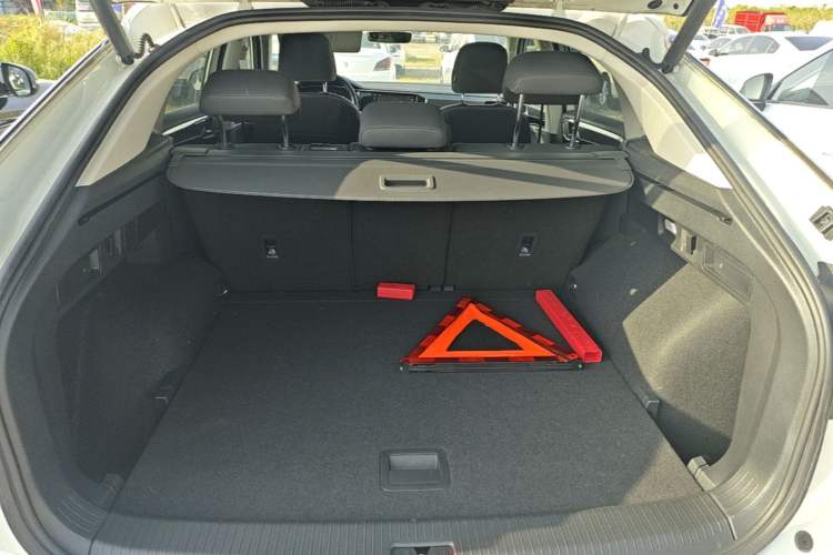 Used Volkswagen Tayron X 2020 330TSI Two-Wheel Drive Luxury Smart Connectivity Version Trunk