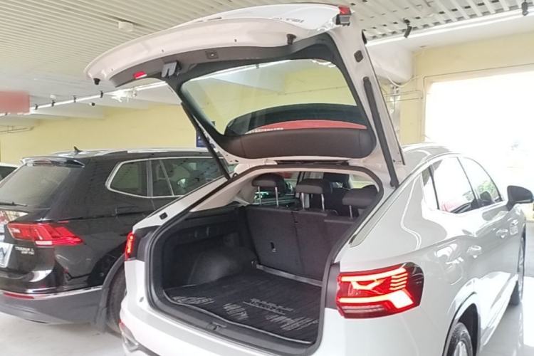 Used Volkswagen Tayron X 2020 330TSI Two-Wheel Drive Luxury Smart Connectivity Version Trunk