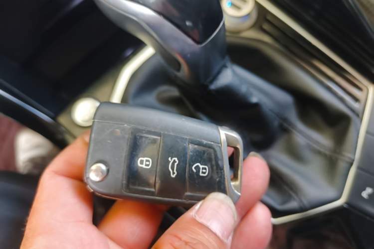 Used Volkswagen Tayron X 2020 330TSI Two-Wheel Drive Luxury Smart Connectivity Version Vehicle Key