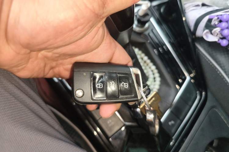 Used Volkswagen Tayron X 2020 330TSI Two-Wheel Drive Luxury Smart Connectivity Version Vehicle Key