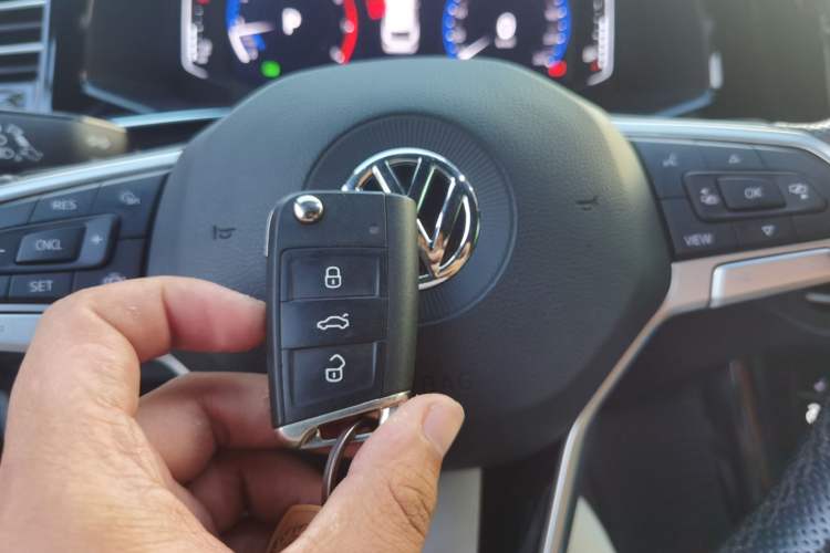 Used Volkswagen Tayron X 2020 330TSI Two-Wheel Drive Flagship Smart Connectivity Version Vehicle Key