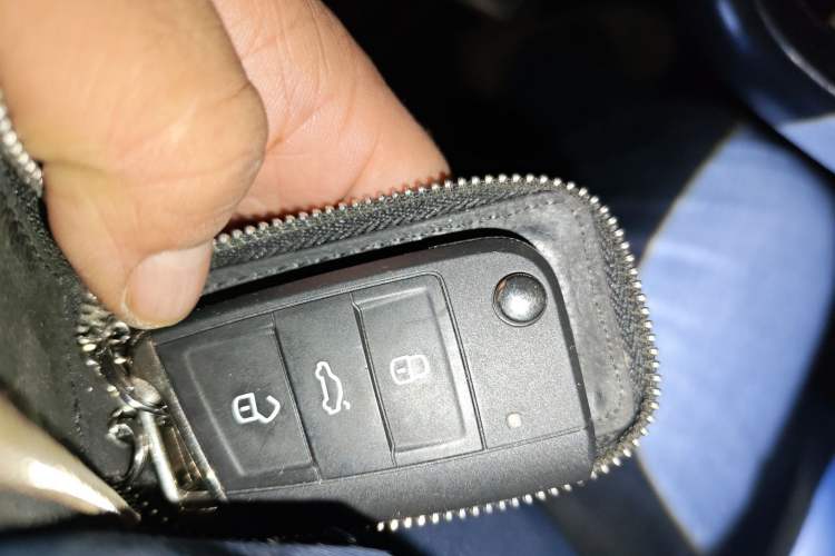 Used Volkswagen Tayron X 2020 330TSI Two-Wheel Drive Luxury Smart Connectivity Version Vehicle Key
