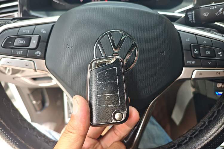 Used Volkswagen Tayron X 2020 330TSI Two-Wheel Drive Flagship Smart Connectivity Version Vehicle Key