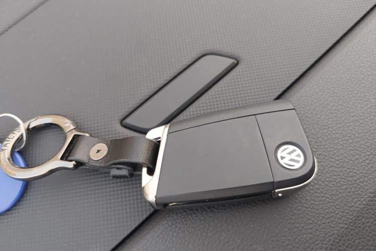 Used Volkswagen Tayron X 2020 330TSI Two-Wheel Drive Luxury Smart Connectivity Version Vehicle Key