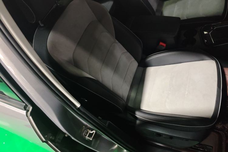 Used Volkswagen Tayron X 2020 330TSI Two-Wheel Drive Luxury Smart Connectivity Version Right Front Seat