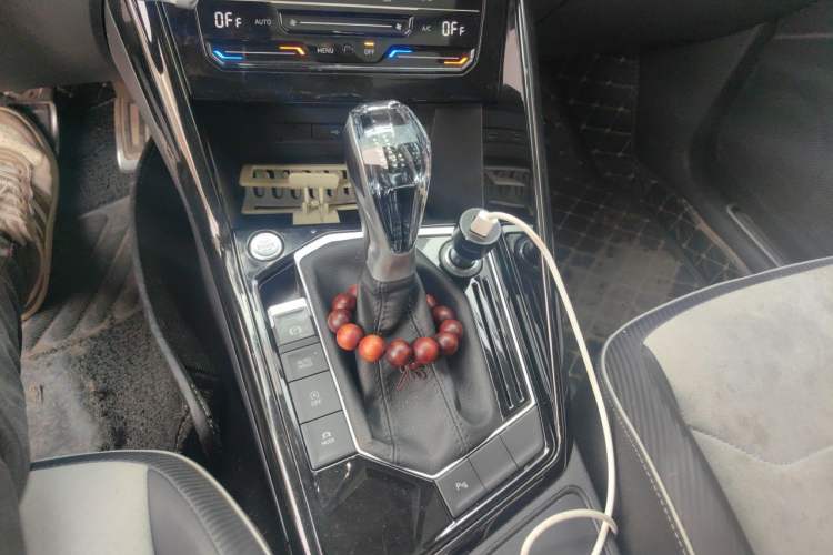 Used Volkswagen Tayron X 2023 330TSI Two-Wheel-Drive Prestige High-Energy Version Gear Lever