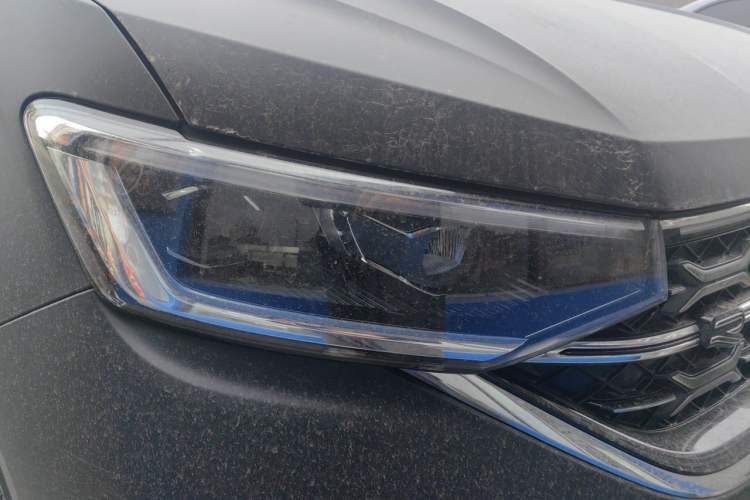 Used Volkswagen Tayron X 2023 330TSI Two-Wheel-Drive Prestige High-Energy Version Right Front Headlight