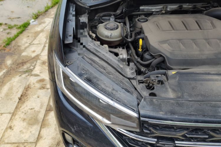 Used Volkswagen Tayron X 2023 330TSI Two-Wheel-Drive Flagship Smart Edition Engine Bay Right