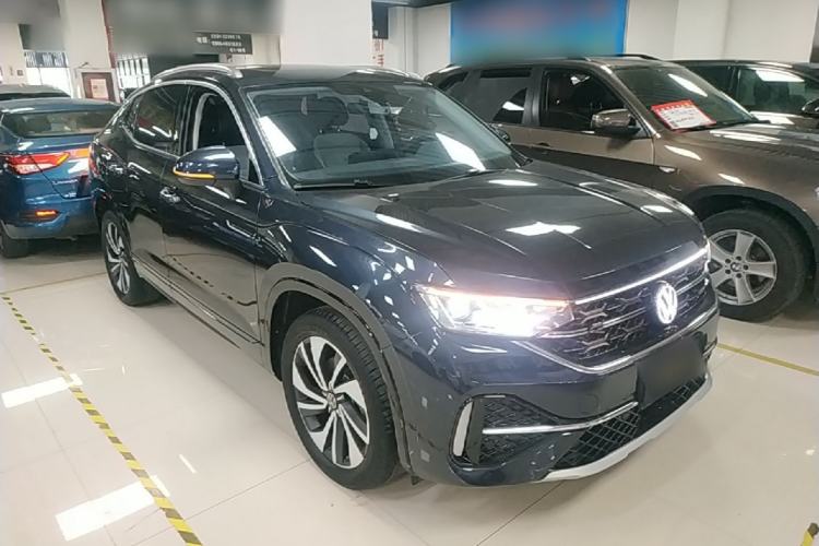 Used Volkswagen Tayron X 2023 330TSI Two-Wheel-Drive Prestige High-Energy Version Front Right 45 Deg